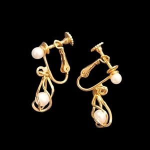 Elegant Gold and Pearl Clip-On Earrings NAPIER 12K GOLD FILLED 1970S